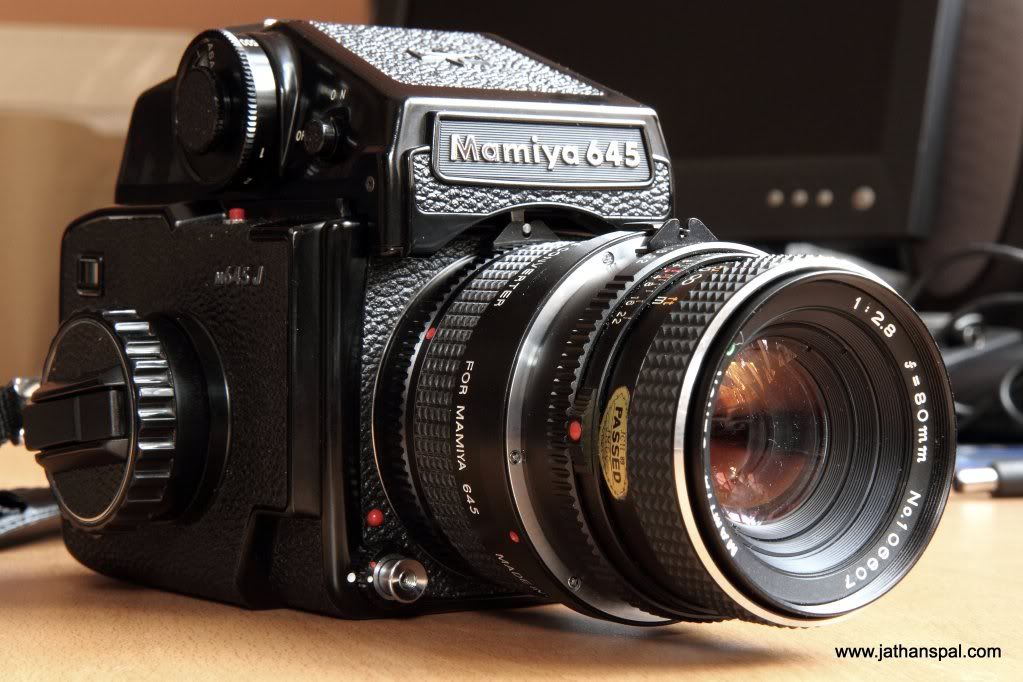 IMAGE: http://i549.photobucket.com/albums/ii373/jhanspal1/Mamiya/IMG_0733-1.jpg